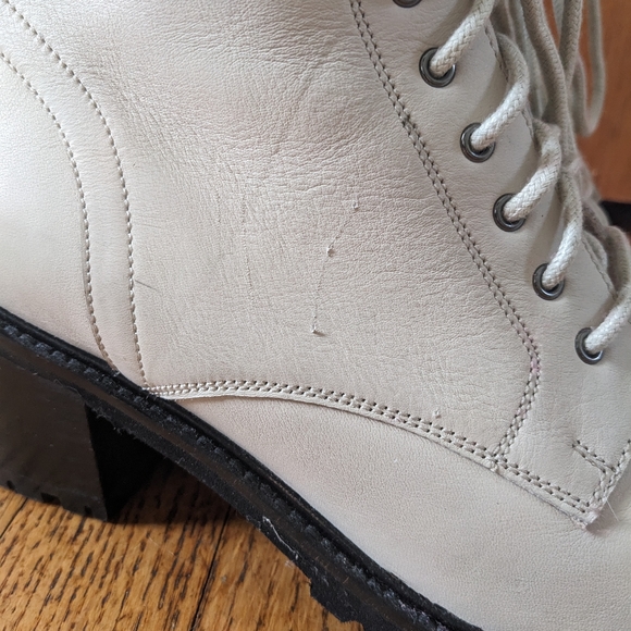 Seychelles Irresistible Lace Up Boots - Picture 4 of 4